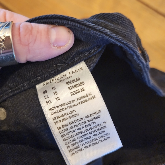 AE Distressed Mom Jeans - Picture 3 of 6